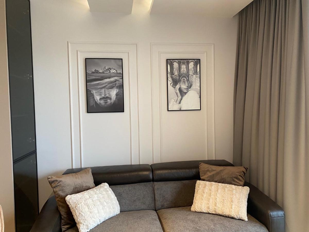 Apartment Family & Business Elegant Kadzielnia: Modern 1-bedroom With Terrace And Garage