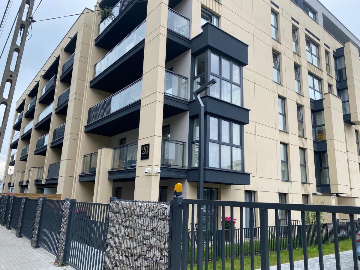 Family & Business Elegant Kadzielnia: Modern 1-bedroom With Terrace And Garage Kielce