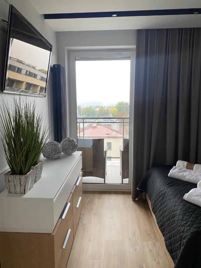 Family & Business Elegant Kadzielnia: Modern 1-bedroom With Terrace And Garage Apartment *